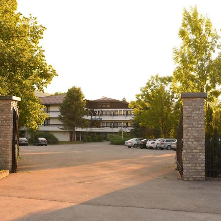 Hotel Ada บีฮัช ภายนอก รูปภาพ
