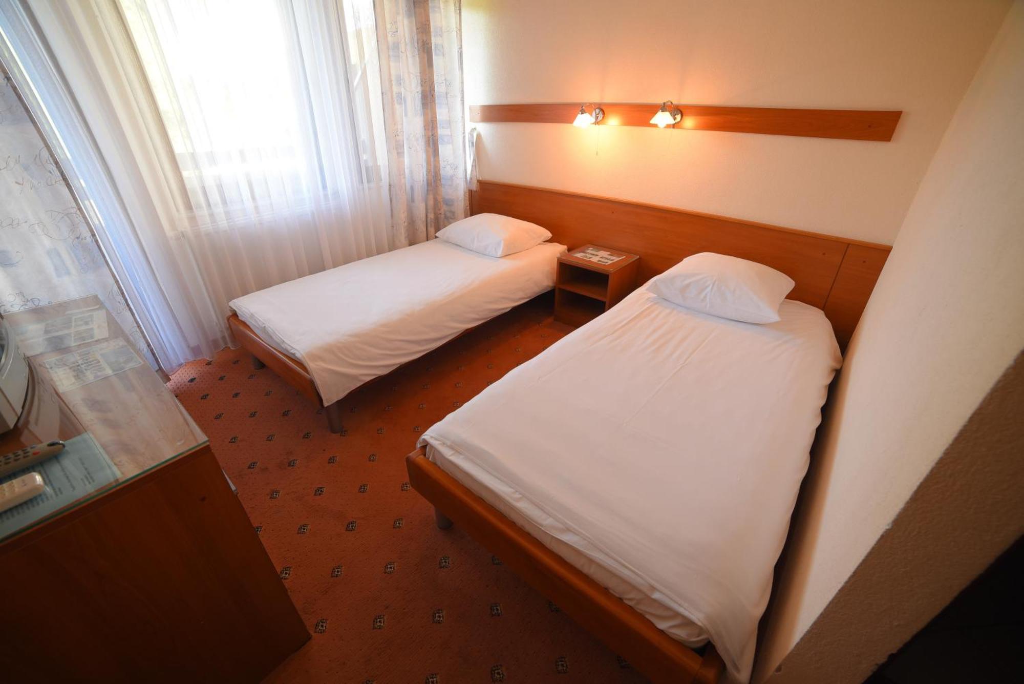 Hotel Ada บีฮัช ภายนอก รูปภาพ